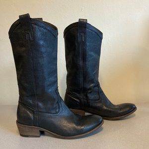 Frye Carson Pull-on Leather Boots